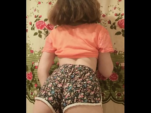 ❤️ Seksikäs nuori beibi riisuu shortsinsa kameran edessä ️ Super seksi at fi.assistentai.ru